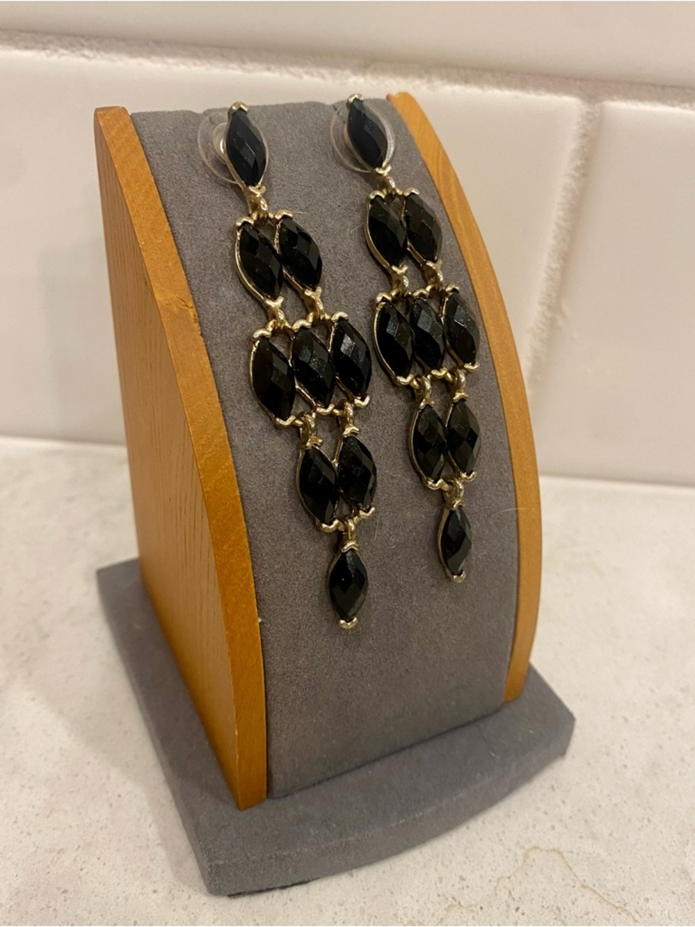 Elegant Black Drop Dangle Earrings - Gold Plates